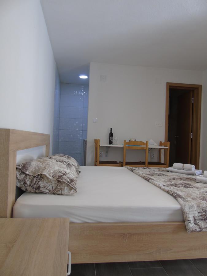 Apartments Marysol Котор Екстер'єр фото